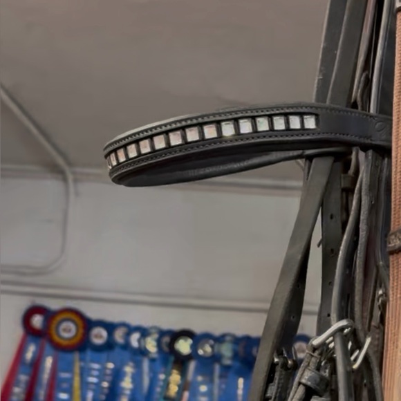 Black dressage schooling bridle, Full size crown Kieffer, Vespucci brow band - Picture 5 of 8